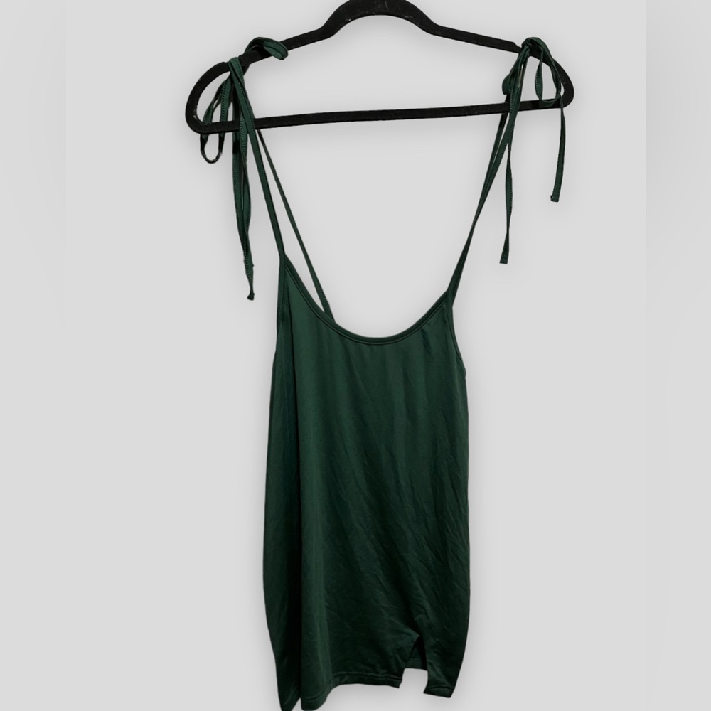 Gorgeous shein green low-scooped tie mini-dress!